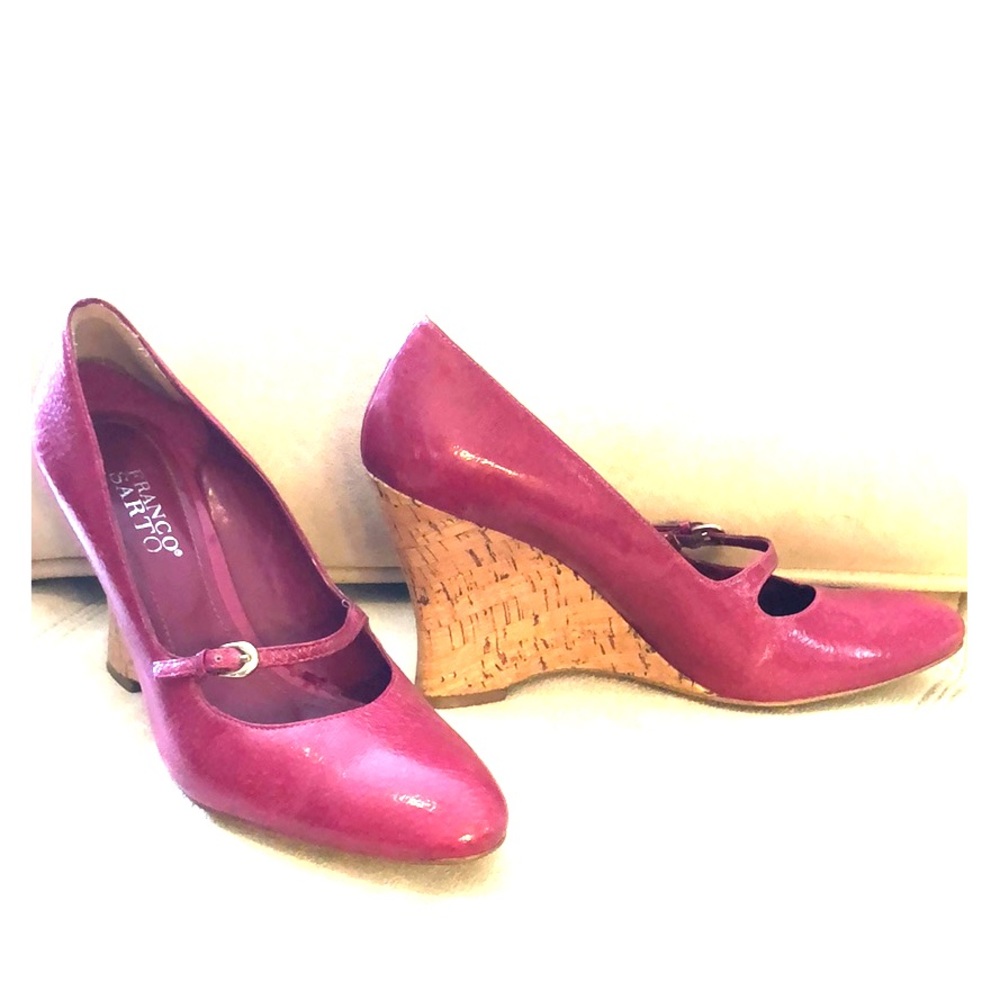 Franco Sarto 4” wedges in raspberry fuchsia